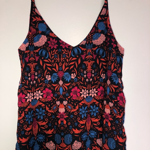 ⬇️ H&M spaghetti strap top - NWOT - Picture 3 of 4